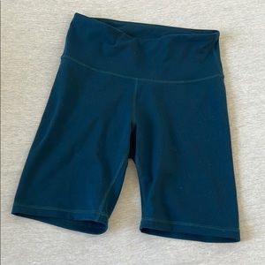 Medium Old Navy biker shorts aqua